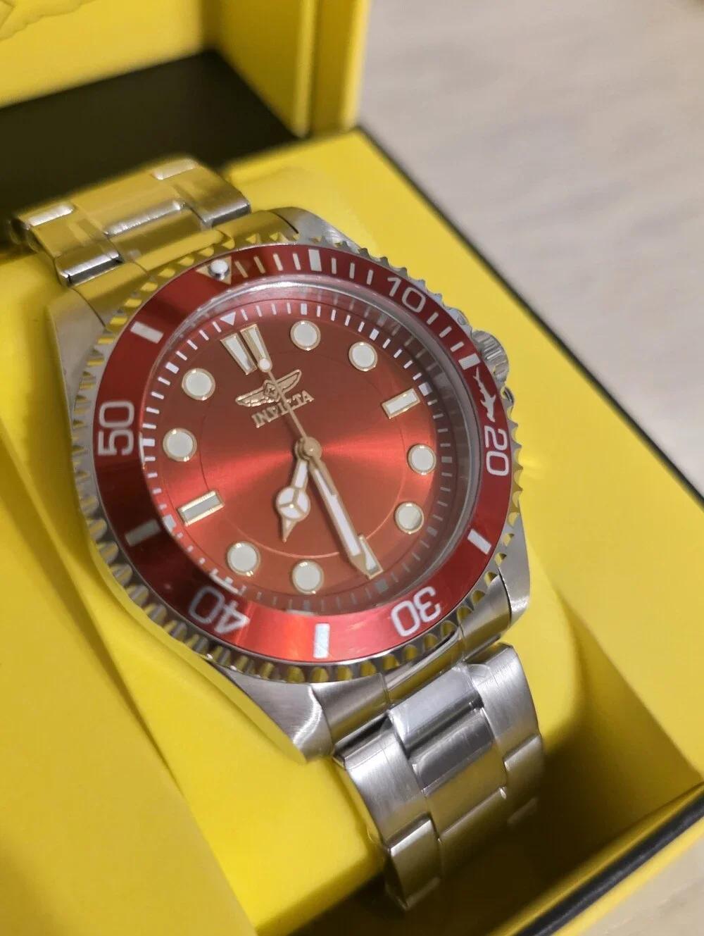 441. Pro Diver Model 50506 Men's Watch Red